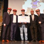 Spendenübergabe „Jedem Kind eine Uniform“